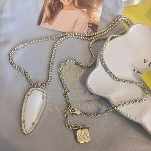 Kendra Scott Gold and White Shaylee Necklace
